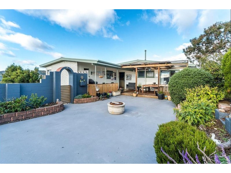 8 Dalgetty Street, Claremont TAS 7011