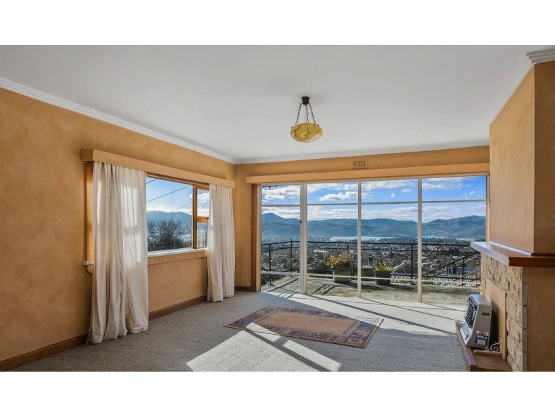 12 Rosehill Crescent, Lenah Valley TAS 7008