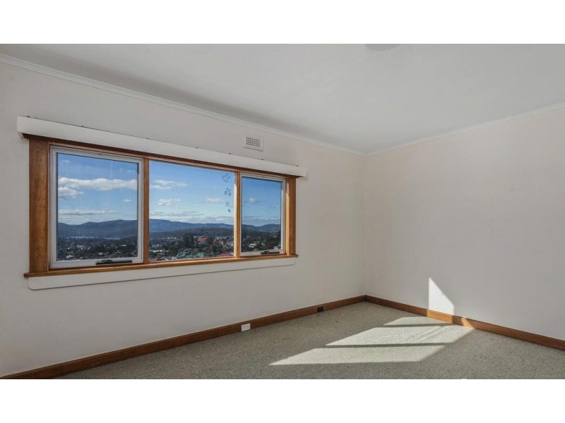 12 Rosehill Crescent, Lenah Valley TAS 7008