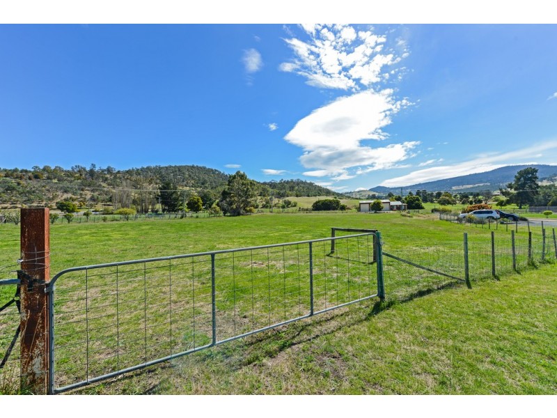 33 Hall Lane, Bagdad TAS 7030