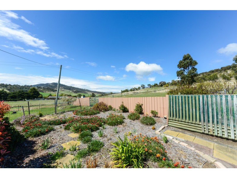 33 Hall Lane, Bagdad TAS 7030