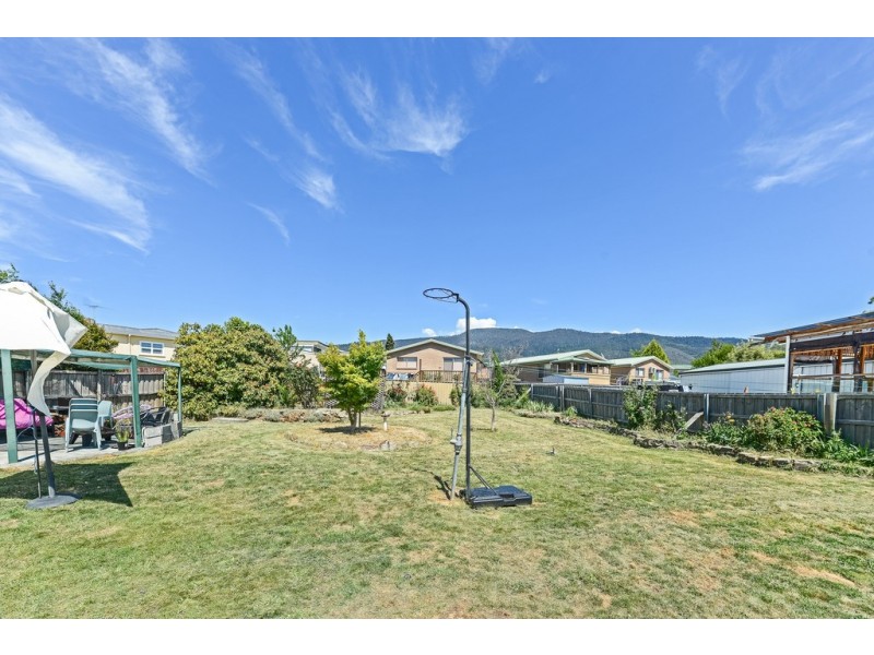 45 Hilton Road, Claremont TAS 7011