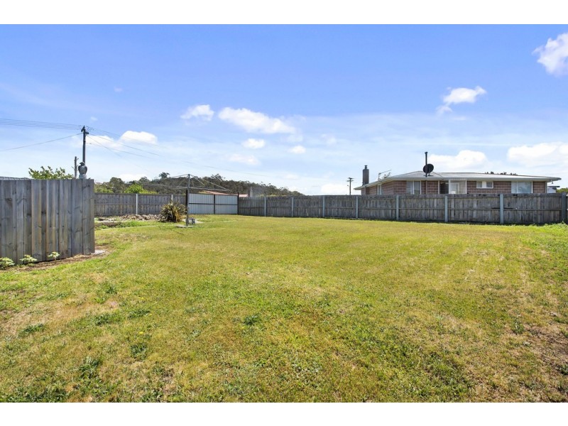 2B Edgar Street, Claremont TAS 7011