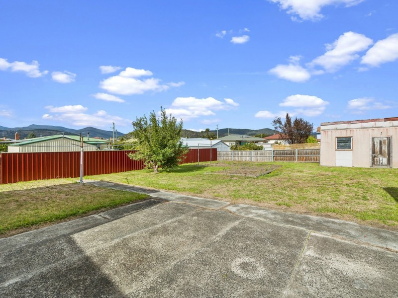 4 Second Avenue, New Norfolk TAS 7140