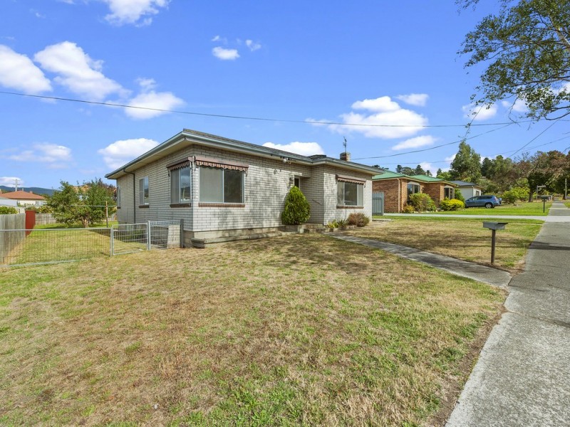 4 Second Avenue, New Norfolk TAS 7140