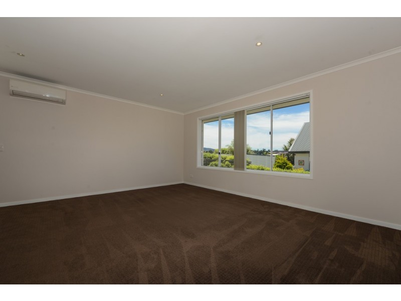 1/70 Andrew Street, Brighton TAS 7030
