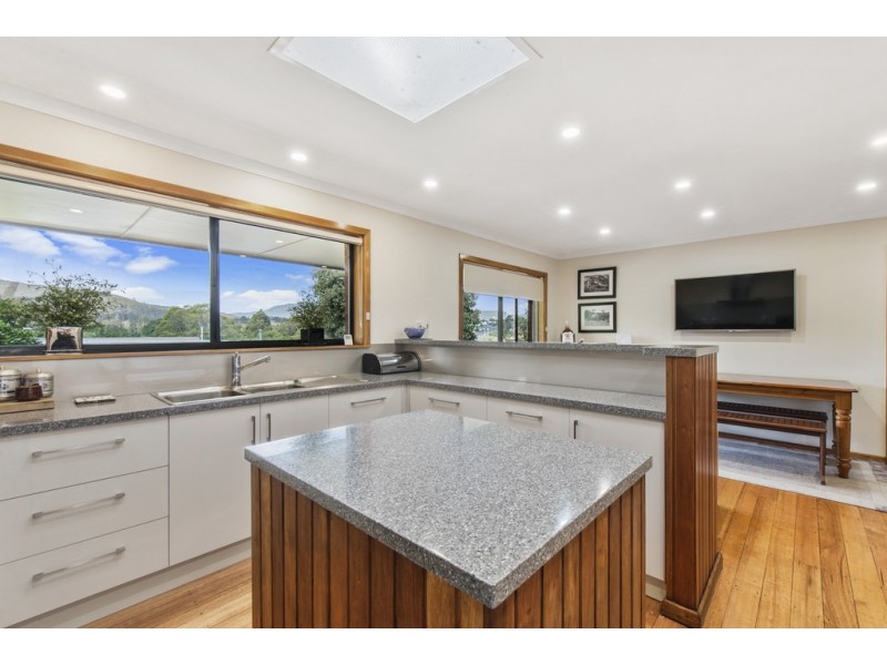 43 Pioneer Avenue, New Norfolk TAS 7140