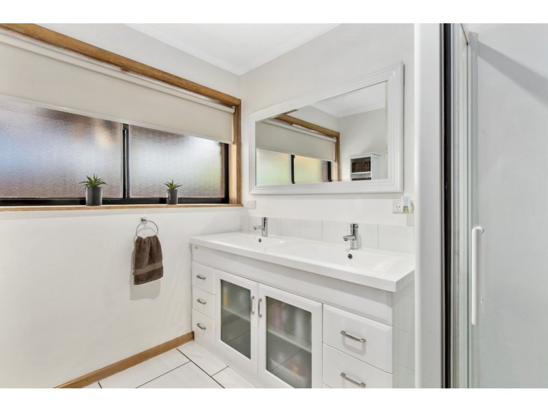 43 Pioneer Avenue, New Norfolk TAS 7140