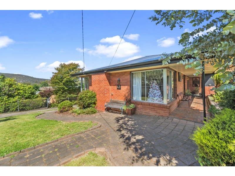 43 Pioneer Avenue, New Norfolk TAS 7140
