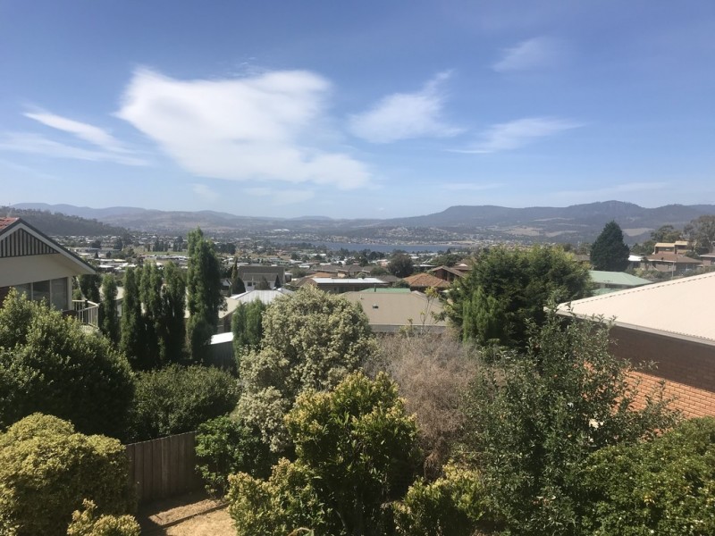 8 Bonwick Court, Claremont TAS 7011