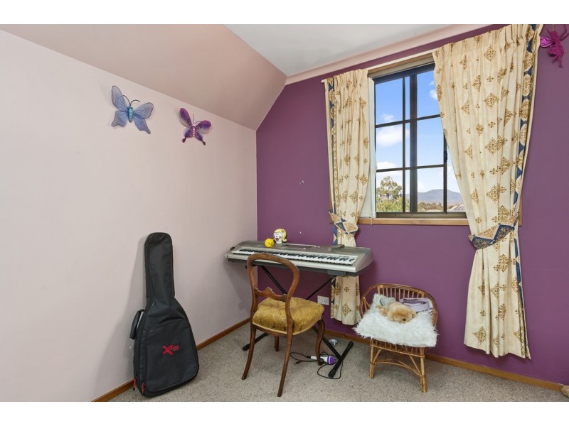 2 Oakdale Road, New Norfolk TAS 7140