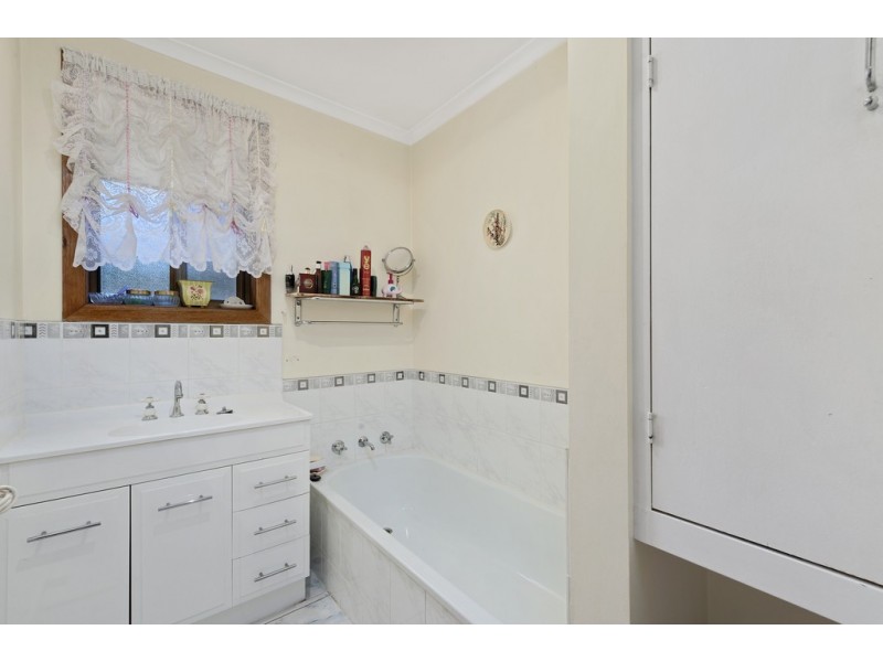 2 Oakdale Road, New Norfolk TAS 7140
