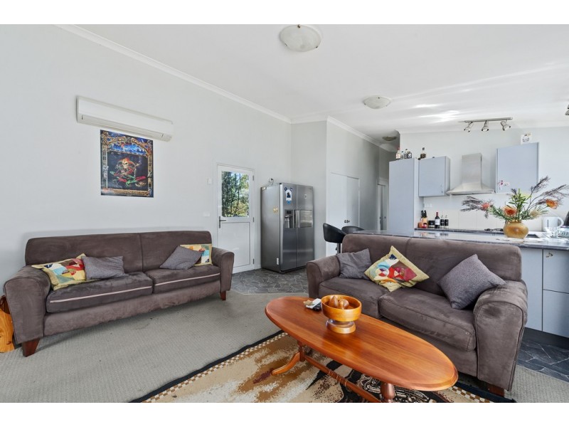 2 Oakdale Road, New Norfolk TAS 7140