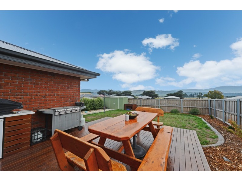 18D Burrows Avenue, Brighton TAS 7030