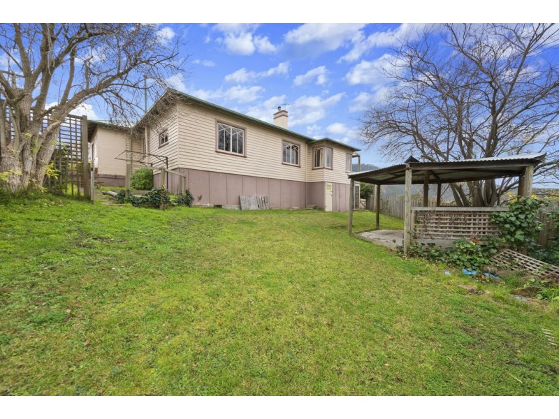 20 Bathurst Street, New Norfolk TAS 7140