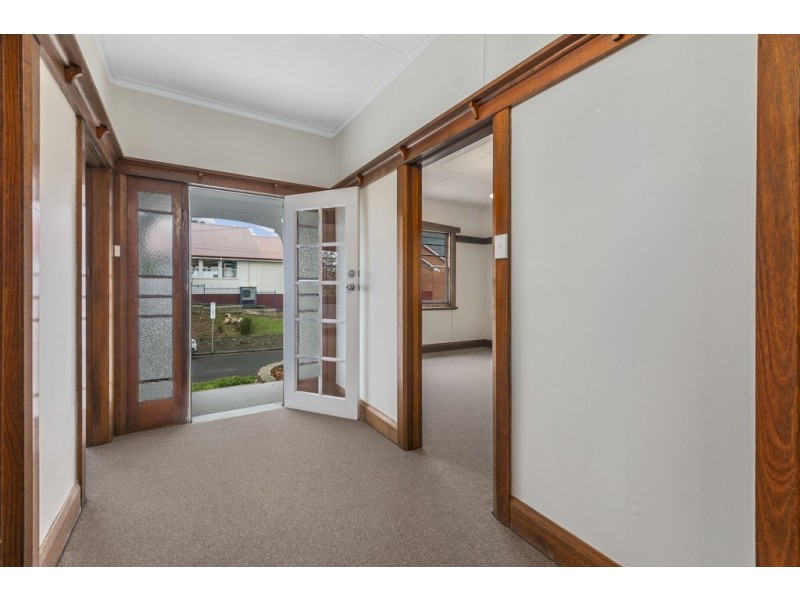 23 Pioneer Avenue, New Norfolk TAS 7140