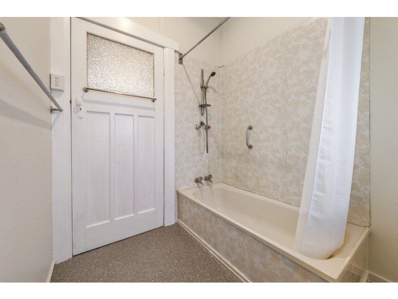 23 Pioneer Avenue, New Norfolk TAS 7140