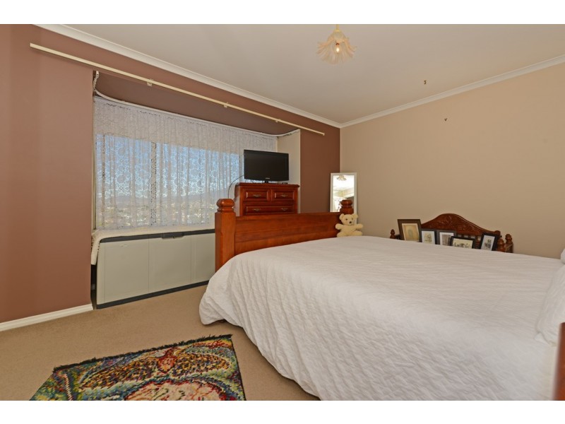 16 Chatterton Court, Claremont TAS 7011