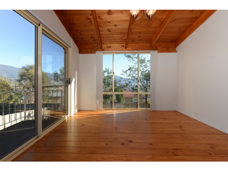 2/62 Lennox Avenue, Lutana TAS 7009