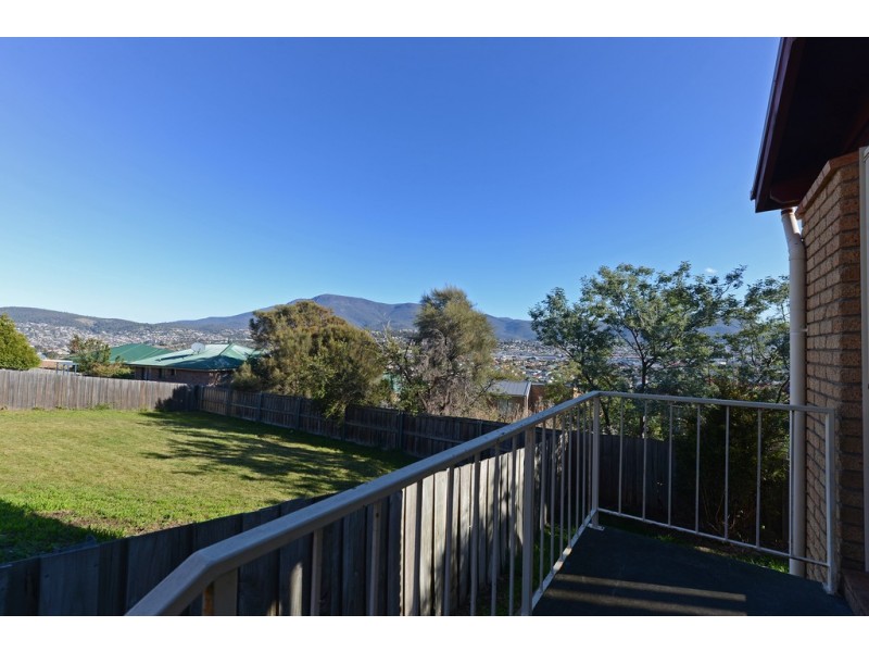 2/62 Lennox Avenue, Lutana TAS 7009