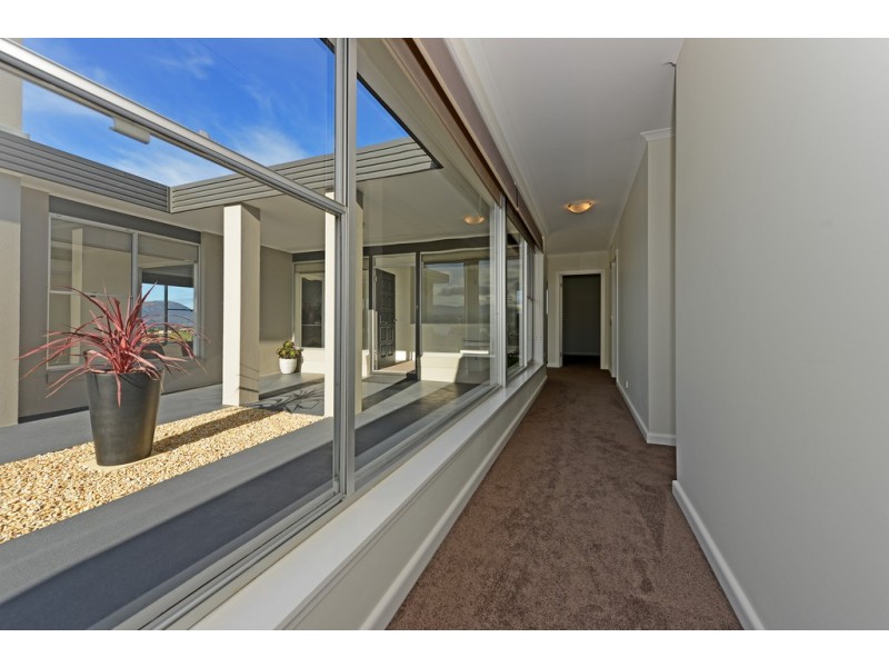 15 Dickenson Drive, Granton TAS 7030