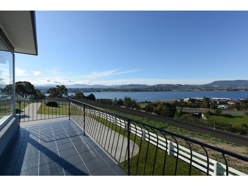 15 Dickenson Drive, Granton TAS 7030
