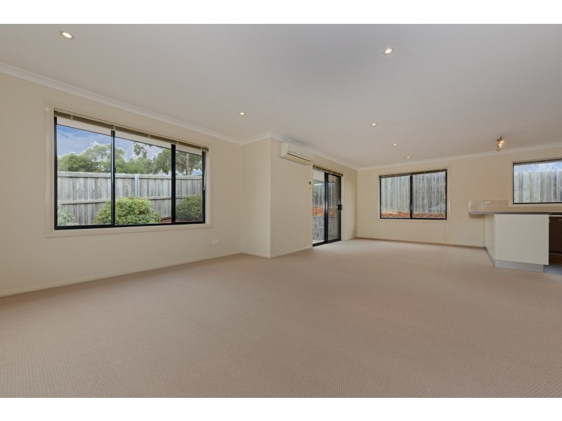 2/11 Bonnett Place, Mornington TAS 7018