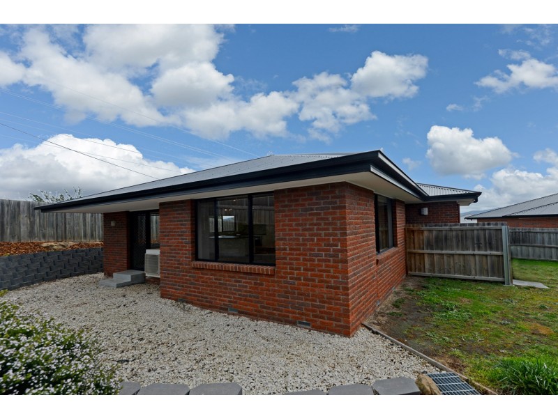 2/11 Bonnett Place, Mornington TAS 7018