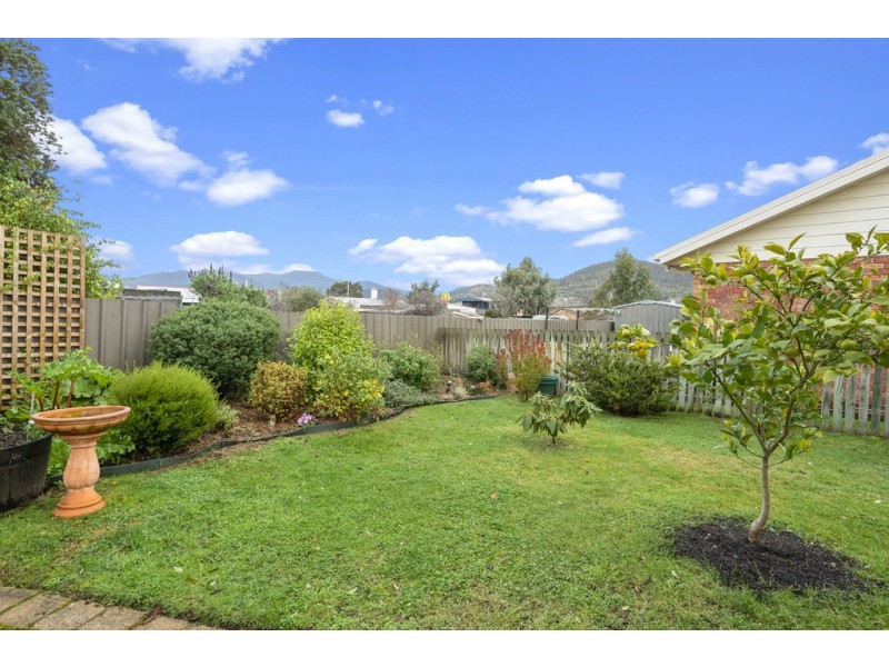 Unit 2 / 8-10 Circle Street, New Norfolk TAS 7140