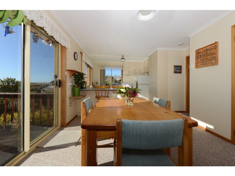 15 Clearwater Court, Blackmans Bay TAS 7052