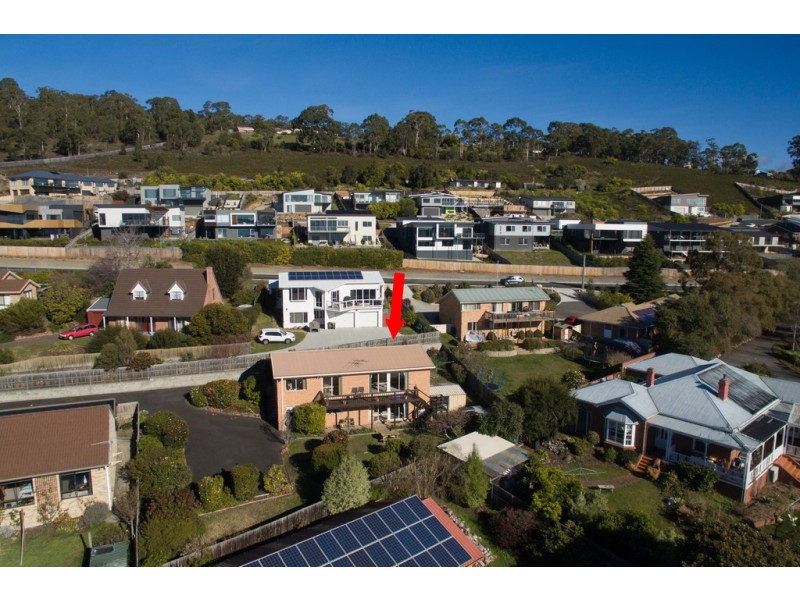 15 Clearwater Court, Blackmans Bay TAS 7052