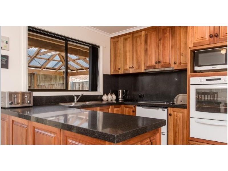 23 Clives Avenue, Old Beach TAS 7017
