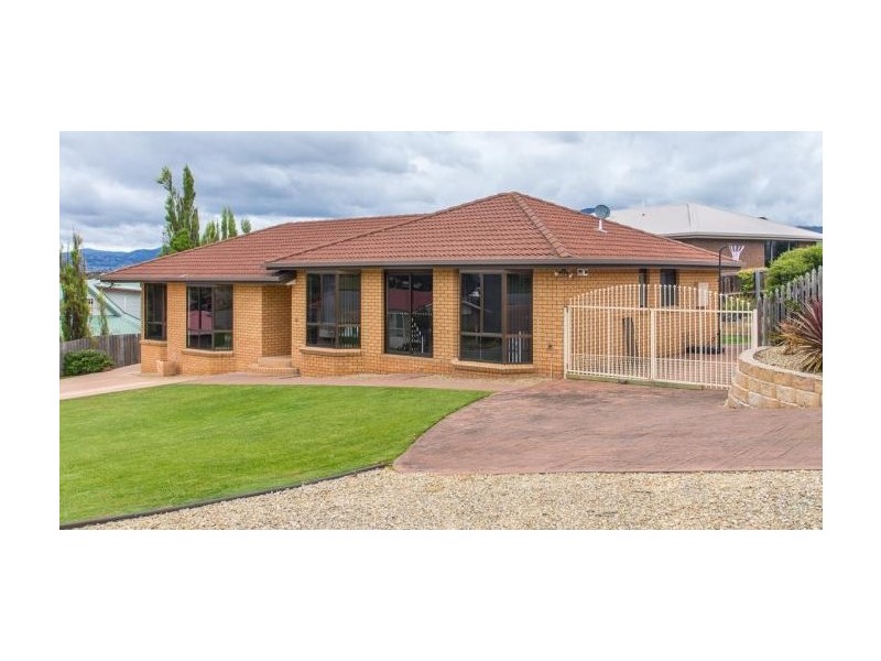 23 Clives Avenue, Old Beach TAS 7017