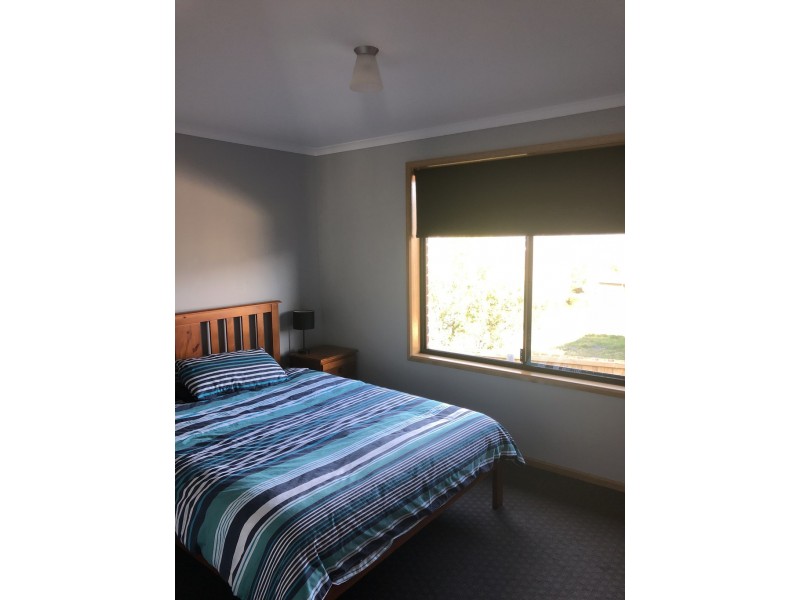 6 Kumali Place, Herdsmans Cove TAS 7030