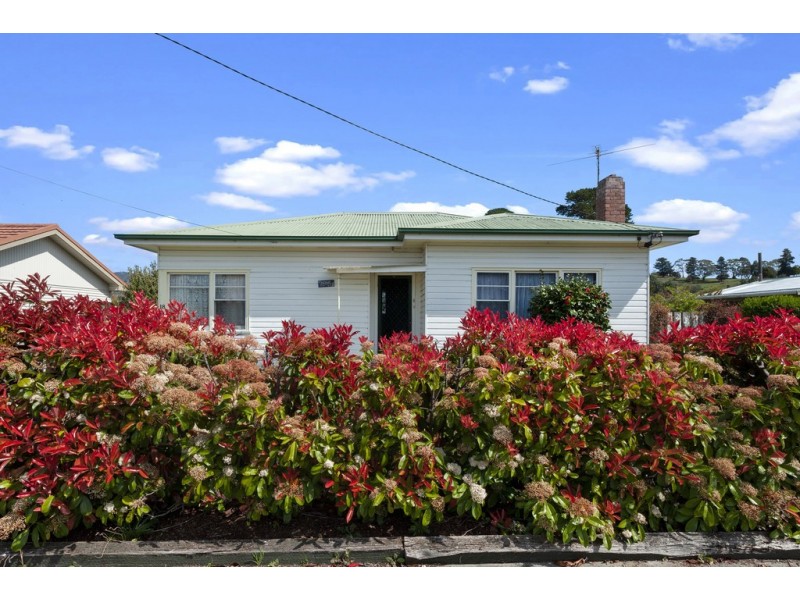 18 Fourth Avenue, New Norfolk TAS 7140