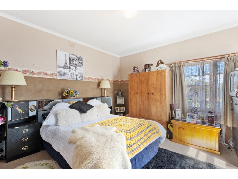 18 Fourth Avenue, New Norfolk TAS 7140