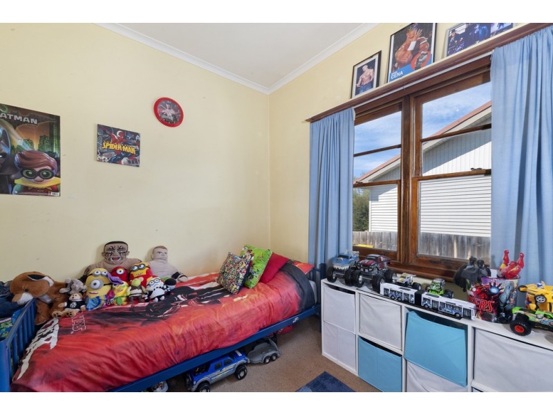 18 Fourth Avenue, New Norfolk TAS 7140