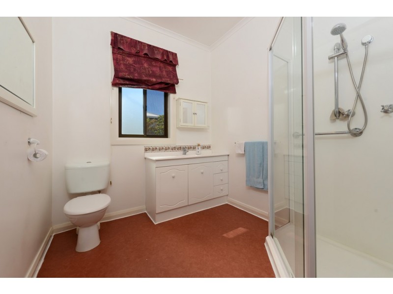 16 Fifth Avenue, New Norfolk TAS 7140