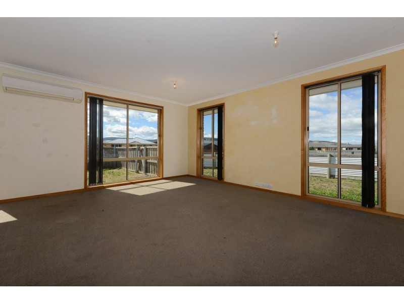1/53 Alexander Circle, Campania TAS 7026