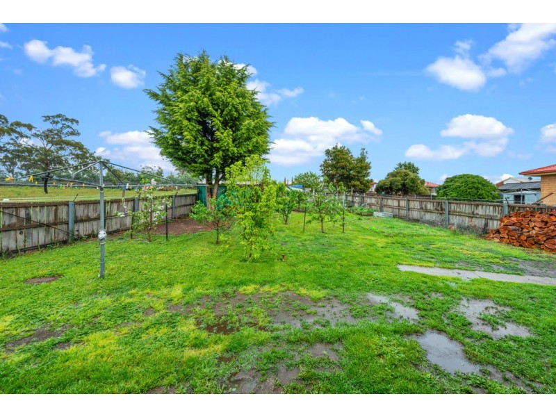 15 Cox Avenue, New Norfolk TAS 7140