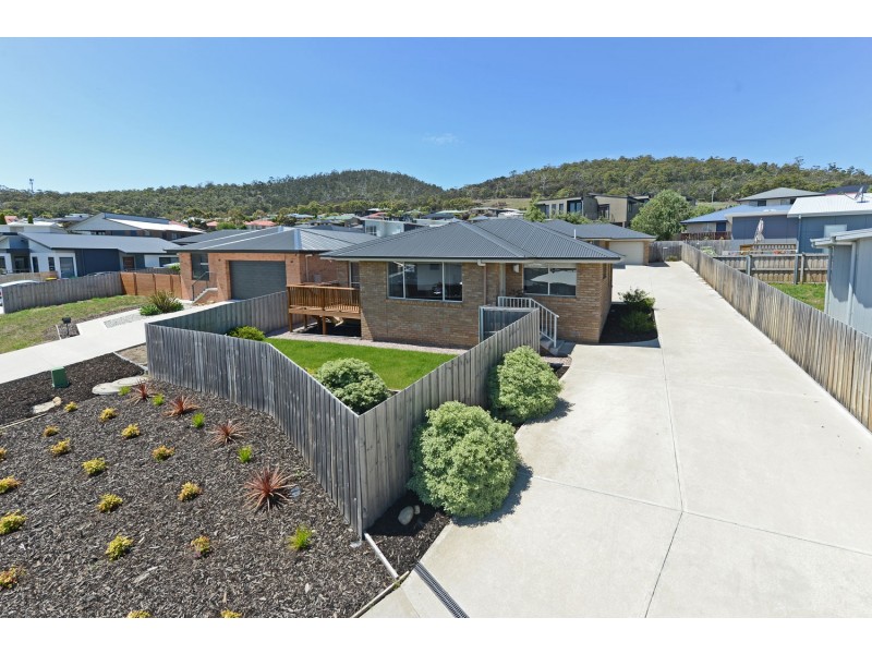 1/18 Vasili Court, Oakdowns TAS 7019