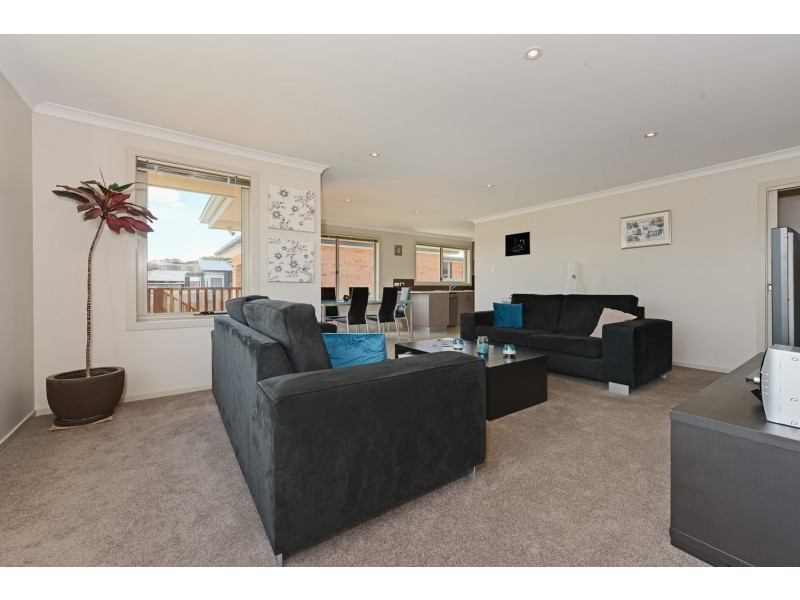 1/18 Vasili Court, Oakdowns TAS 7019