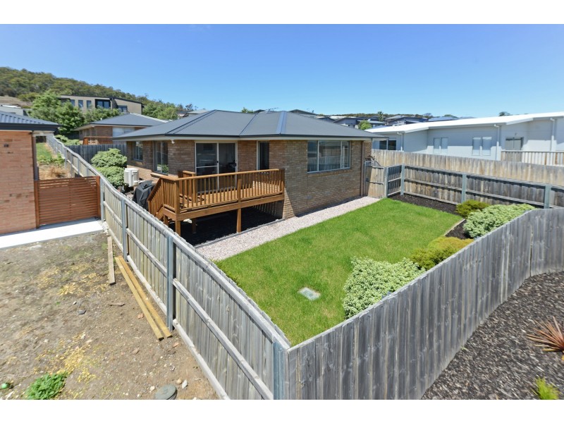 1/18 Vasili Court, Oakdowns TAS 7019