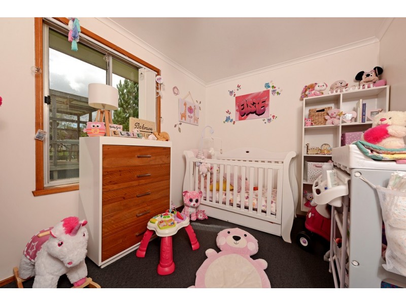 24 Calvert Crescent, Herdsmans Cove TAS 7030