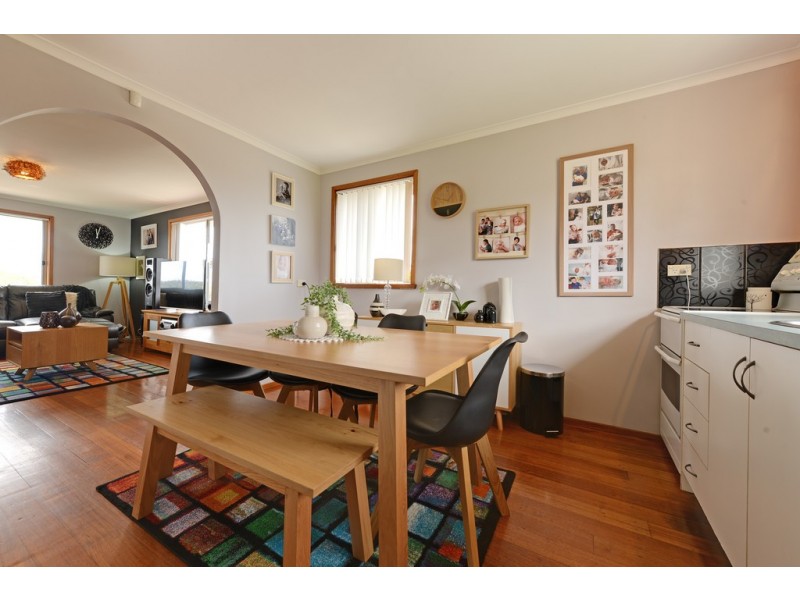 24 Calvert Crescent, Herdsmans Cove TAS 7030