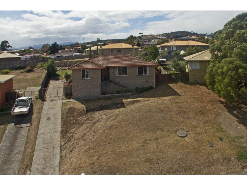 24 Calvert Crescent, Herdsmans Cove TAS 7030