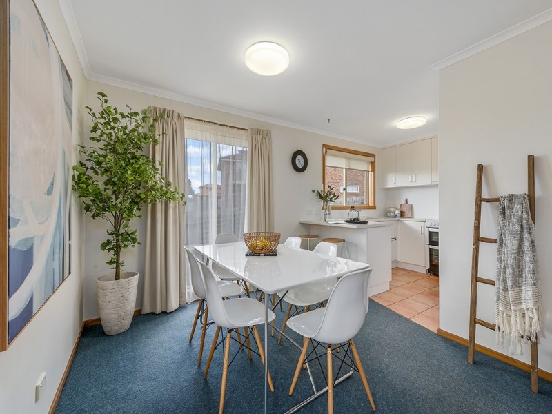 1/4 Chablis Court, Berriedale TAS 7011