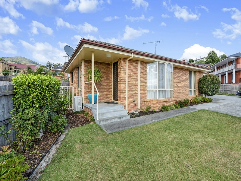 1/4 Chablis Court, Berriedale TAS 7011