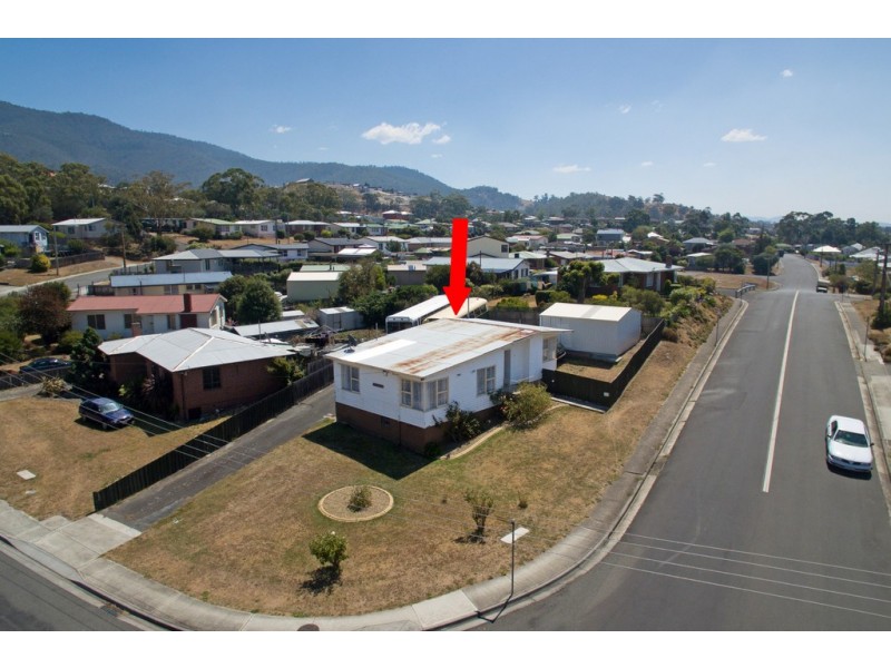 24 Adelphi Road, Claremont TAS 7011