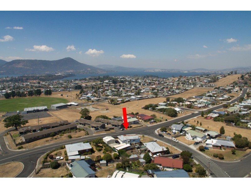 24 Adelphi Road, Claremont TAS 7011